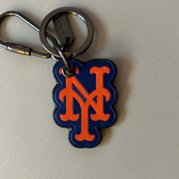 New York Mets Keychain - Picture 4 of 4